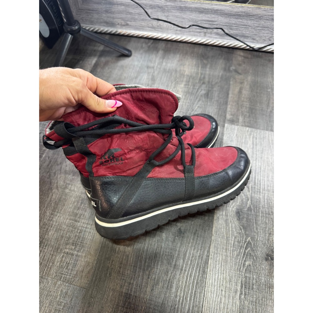 Sorel Whitney‎ Short Lace Waterproof Winter Boots Red Black Womens 9 LL5310-611